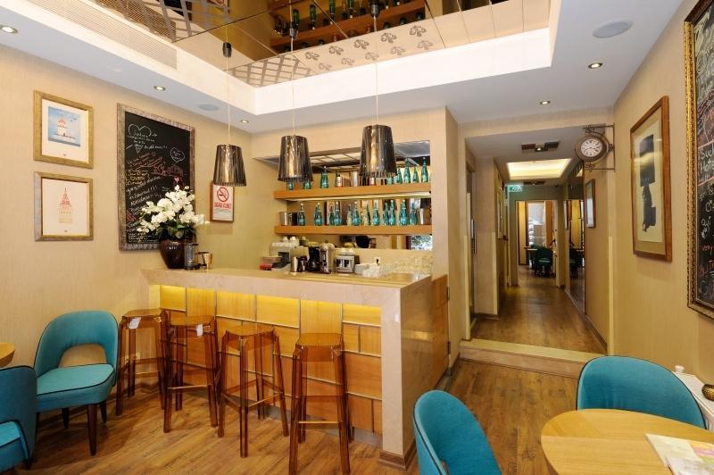 Collage Taksim Hotel Istanboel Buitenkant foto
