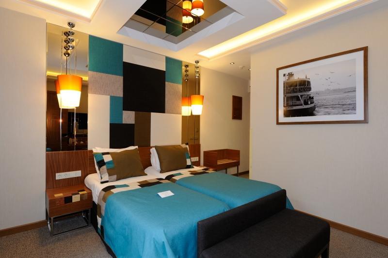 Collage Taksim Hotel Istanboel Buitenkant foto